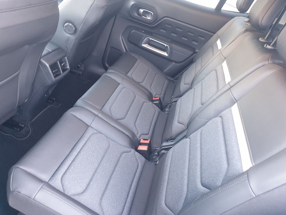 2025 Citroen C5 Aircross Plus Pack 1.2 Petrol Manual , 3192 Kilometres €29,995