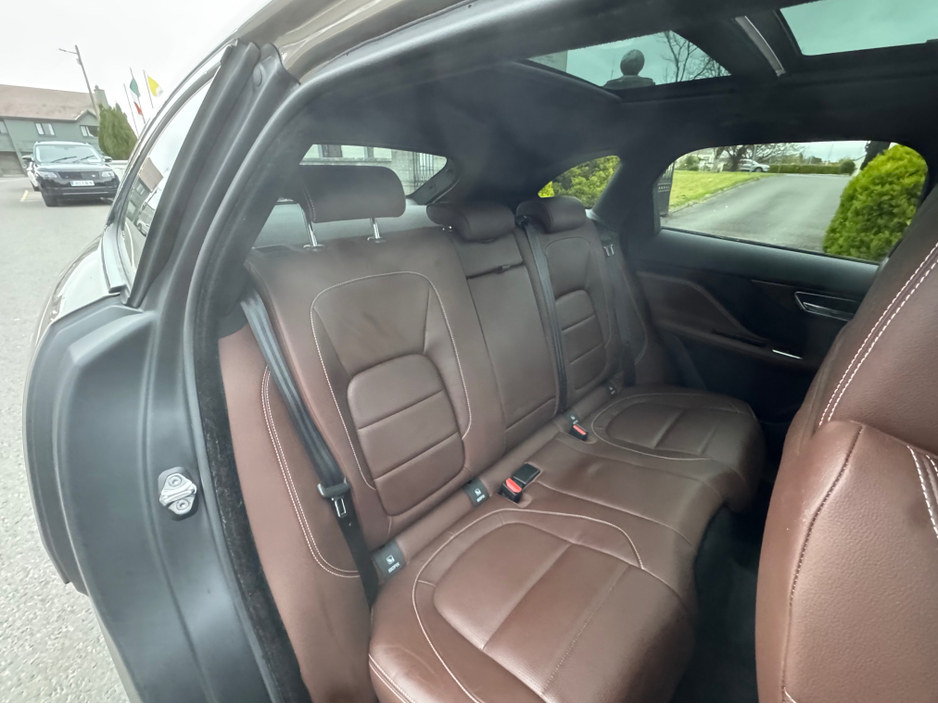 2016 Jaguar F-Pace - image 16