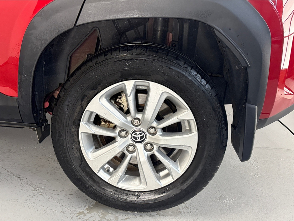 2023 Toyota Yaris CR LUNA**TOUCHSCREEN BLUETOOTH MEDIA**SEMI DIGITAL DASH**REVERSE CAMERA**PARKING SENSORS**MULTIFUNCTIONAL STEERING WHEEL**CRUISE CONTROL**KEYLESS START*8AUTO LIGHTS**AUTO WIPERS**ISOFIX** €26,795