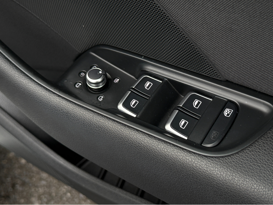 2015 Audi A3 Saloon - image 11