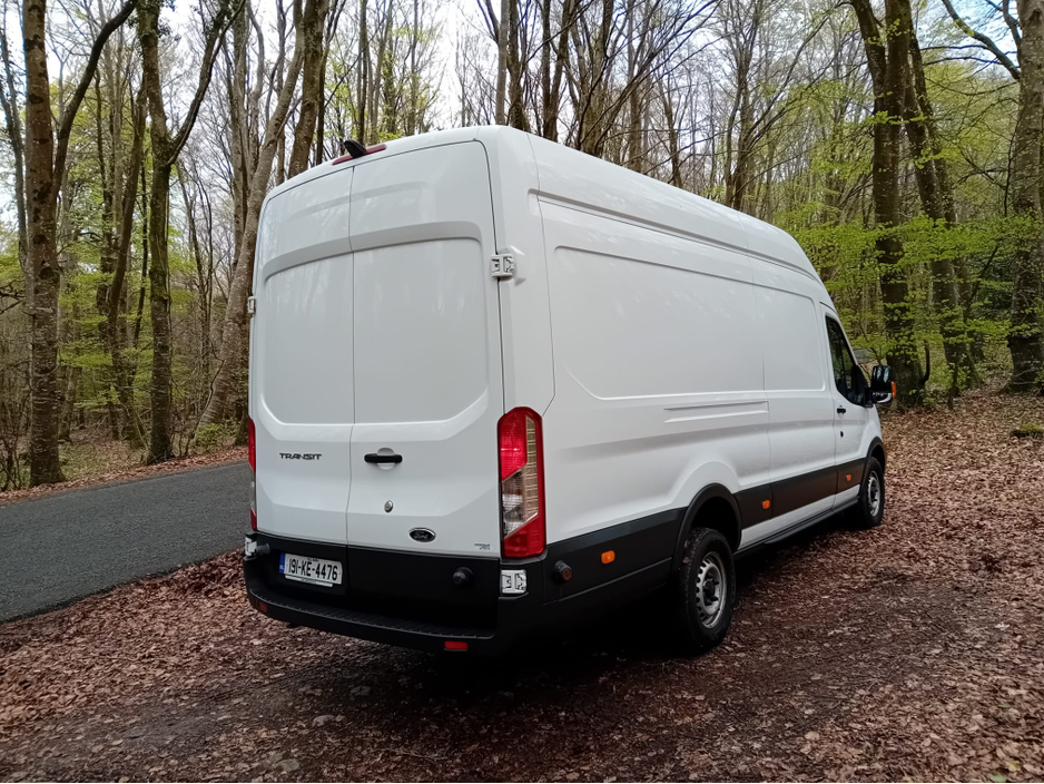 2019 Ford Transit - image 8
