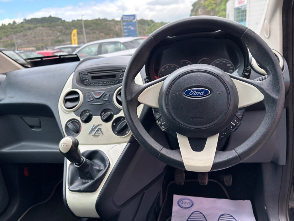 2013 Ford Ka - image 13