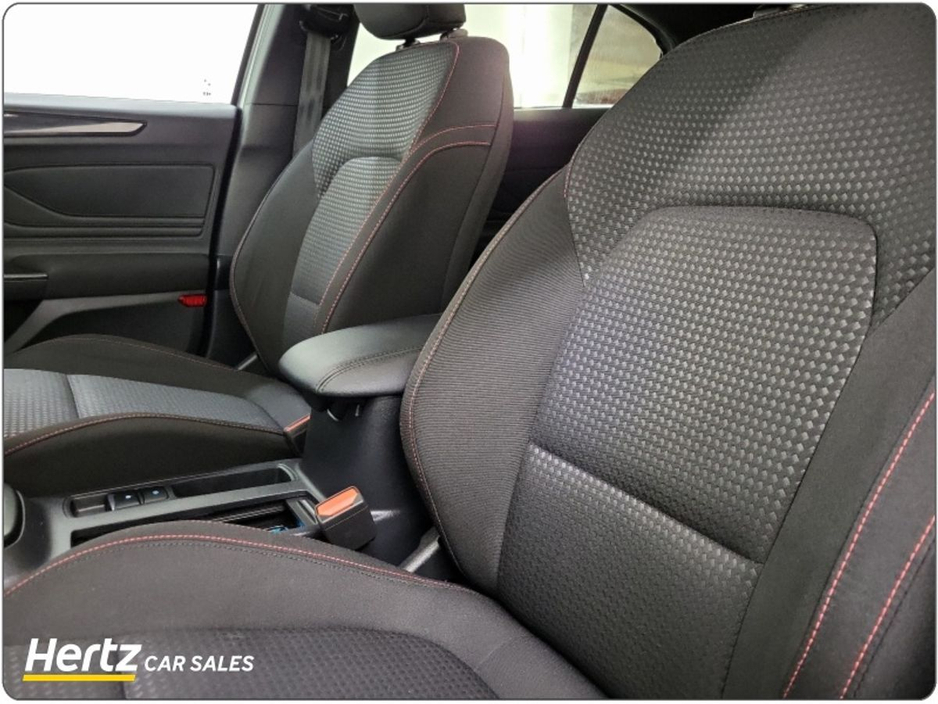 2024 Ford Focus - image 5