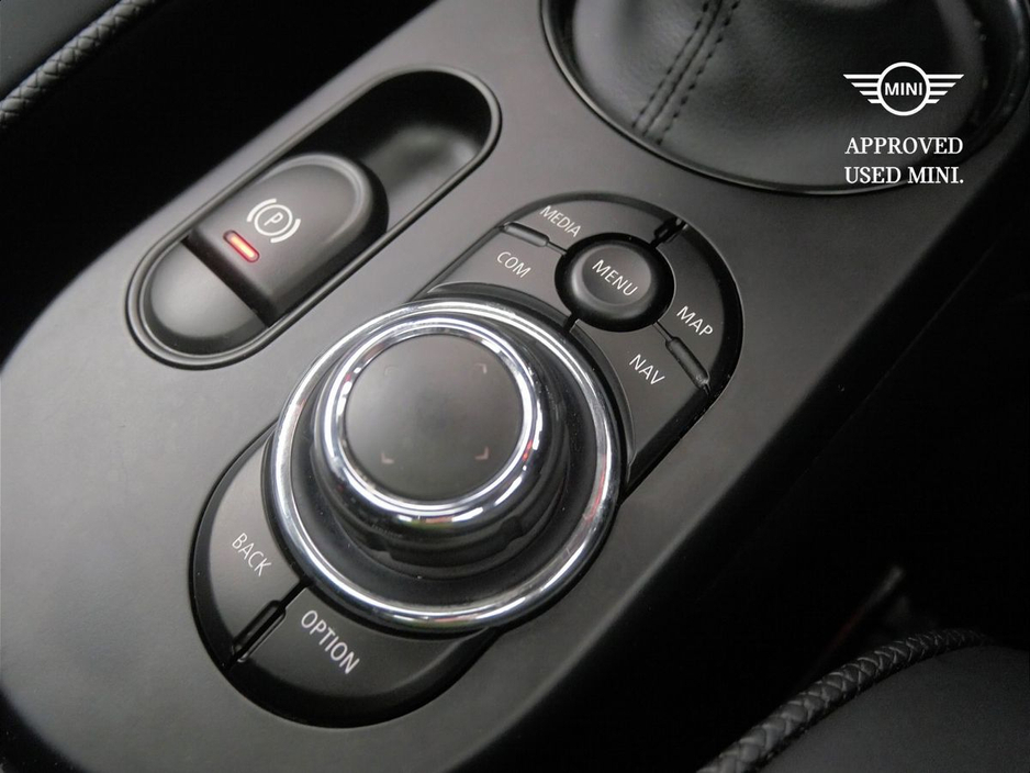 2023 MINI Hatch - image 25