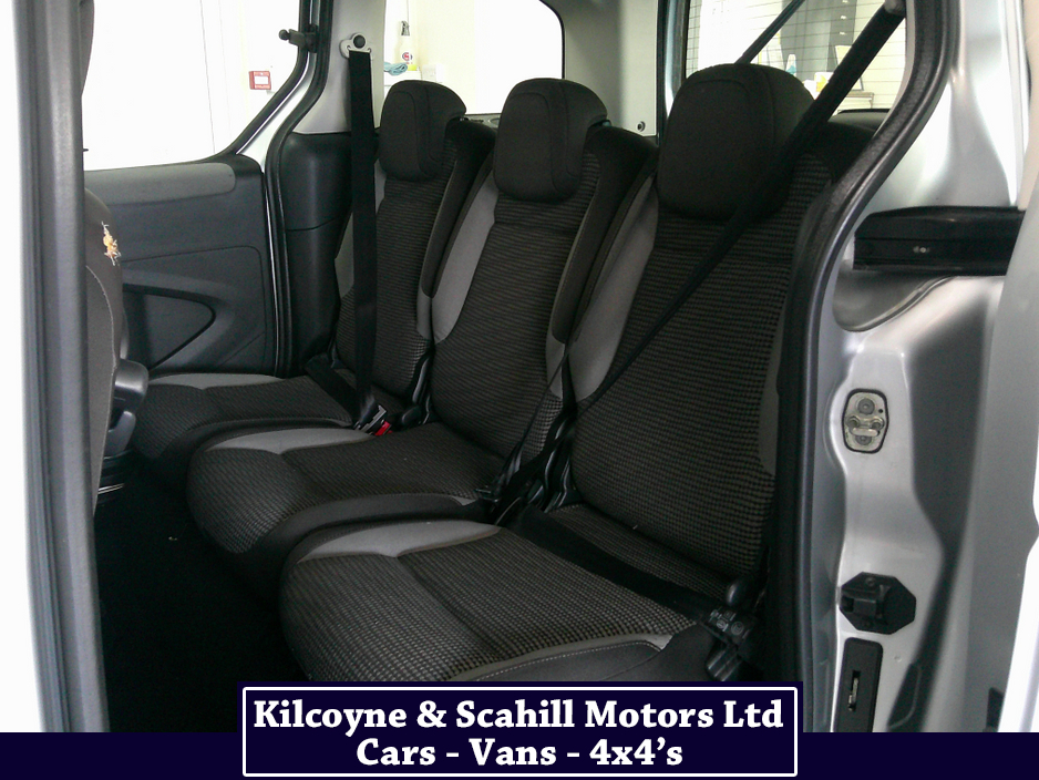 2013 Peugeot Partner - image 14