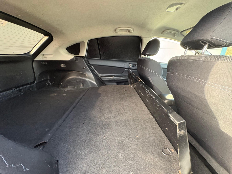 2015 Subaru XV - image 5