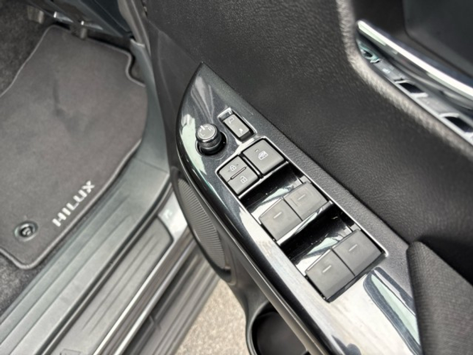 2026 Toyota Hilux - image 13