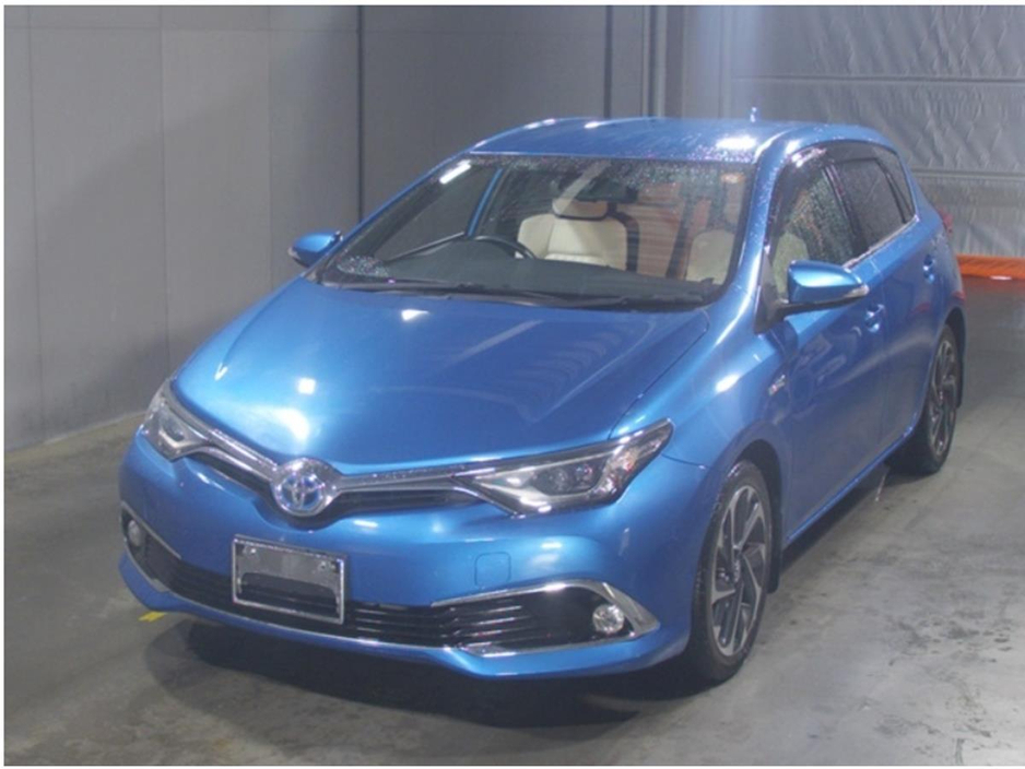 2017 Toyota Auris - image 3