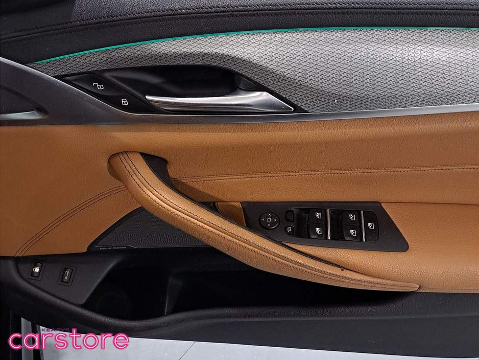 2018 BMW 5 Series 530e M Sport Auto €25,880