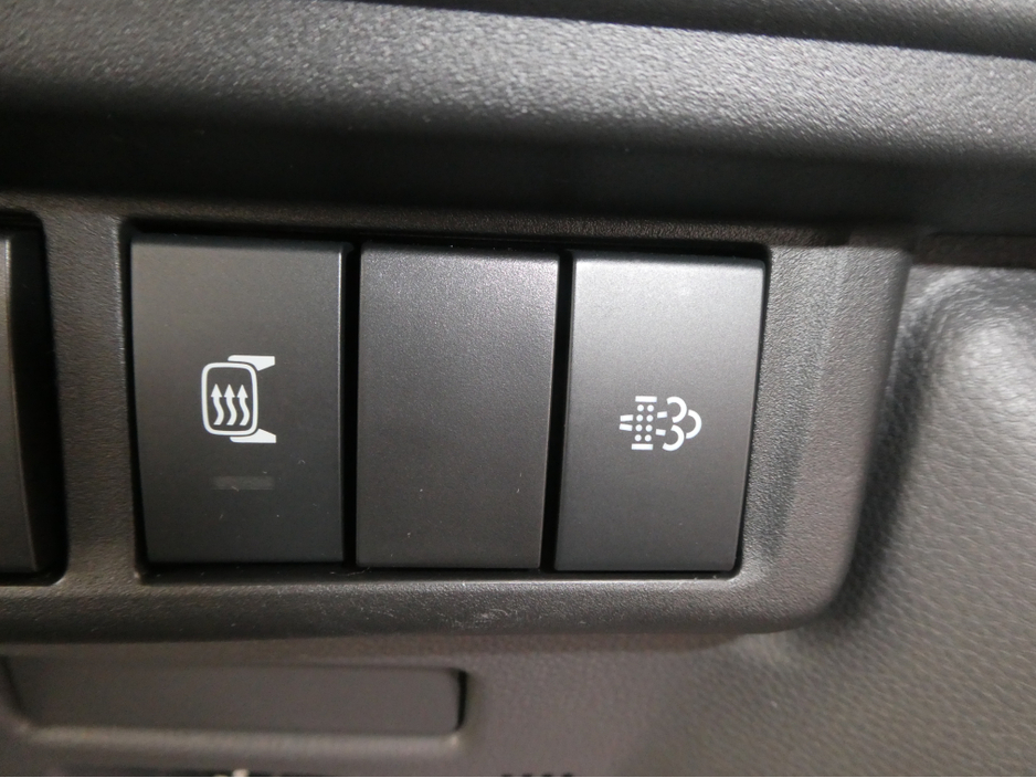 2026 Isuzu NPR - image 14