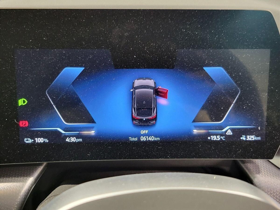 2025 BMW iX2 - image 9