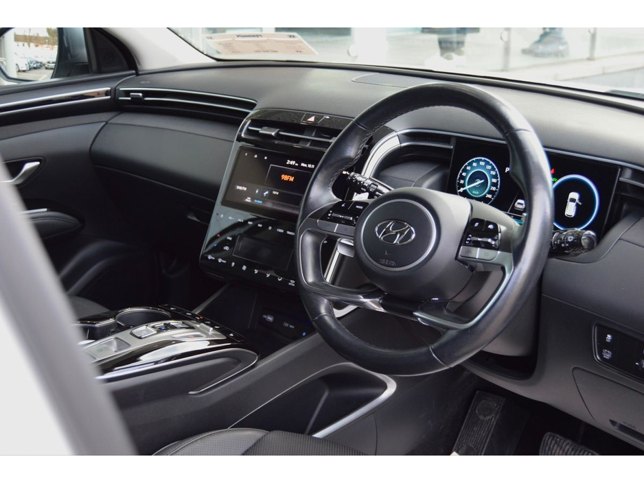 2022 Hyundai Tucson - image 12