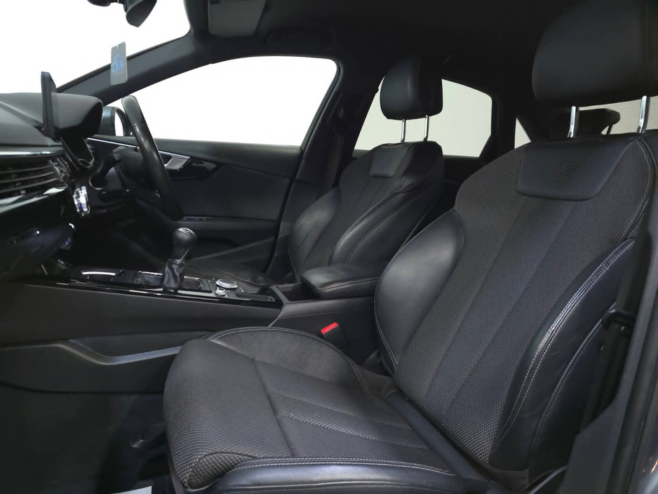 2017 Audi A4 2.0TDI 150HP S Line €16,950