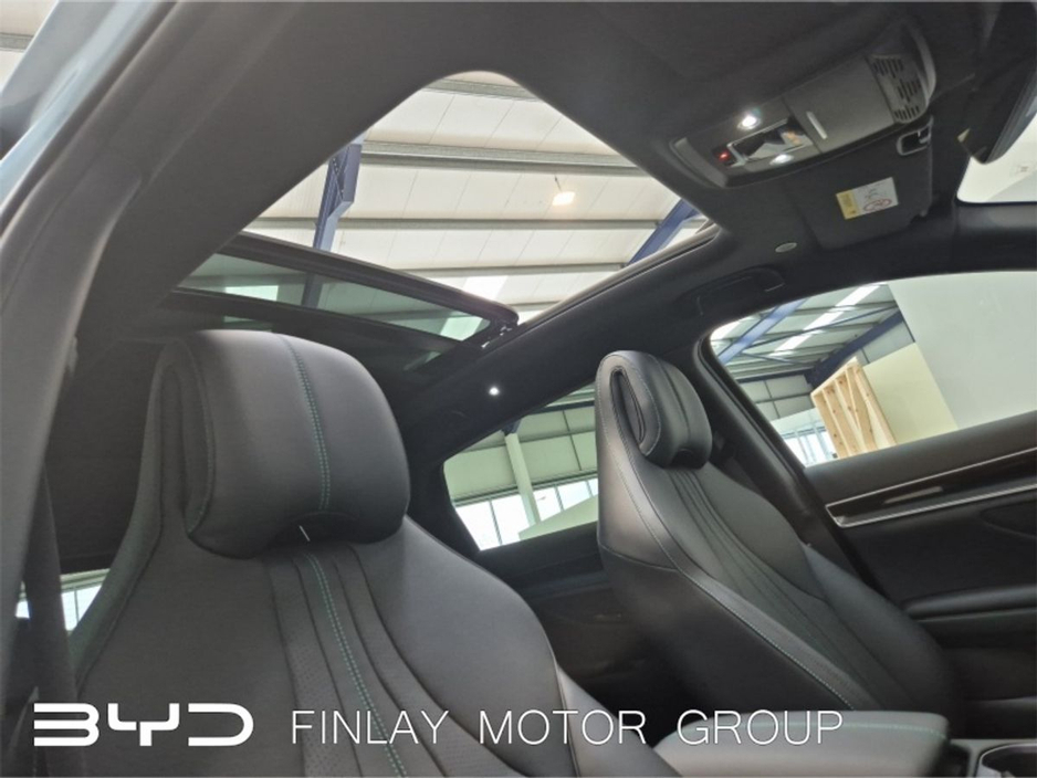 2026 BYD Seal U Comfort FWD 120 KM PHEV Range , Service plan Included €47,315