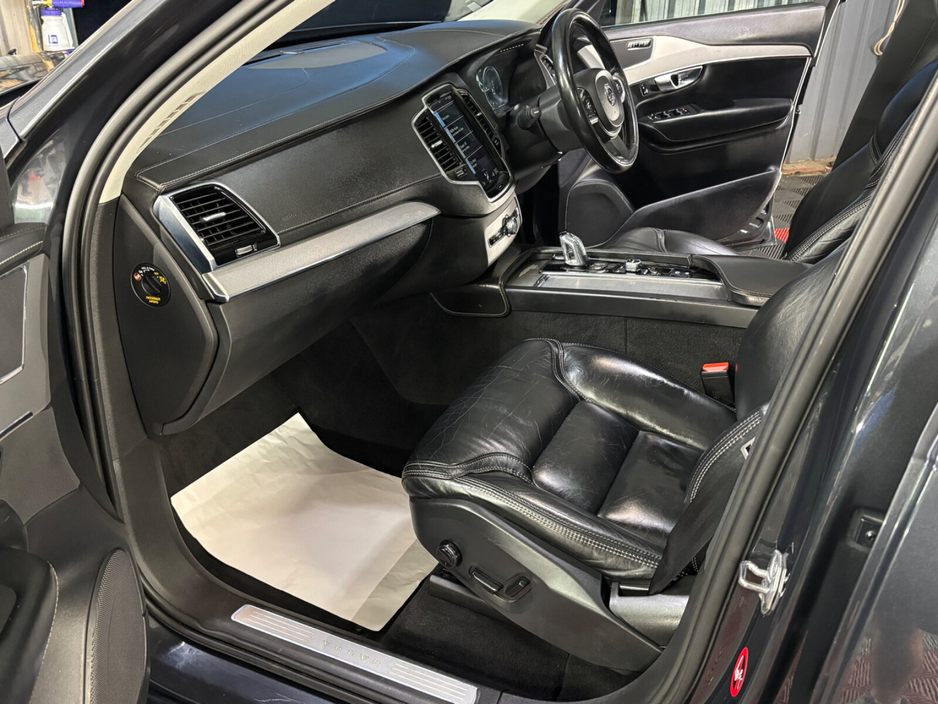 2017 Volvo XC90 T8 (407hp) PHEV Inscription Geartronic €29,950