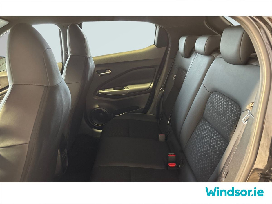 2025 Nissan Juke - image 8