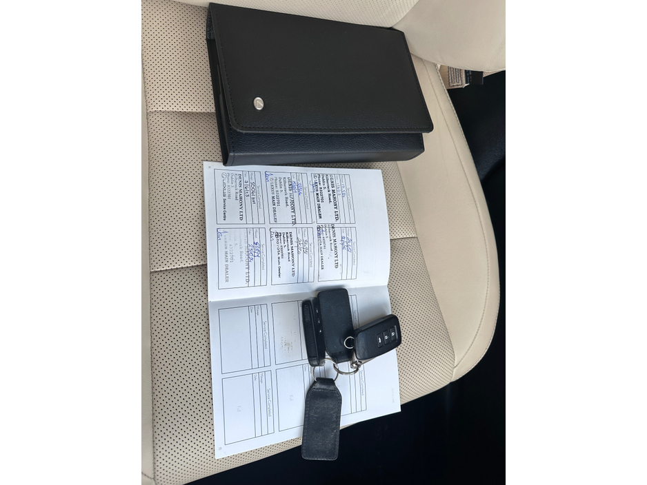 2014 Lexus GS 300 - image 14