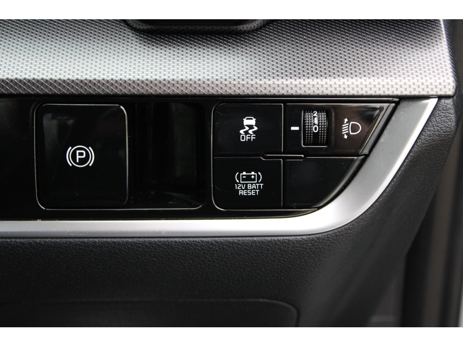 2024 Kia Sportage - image 16