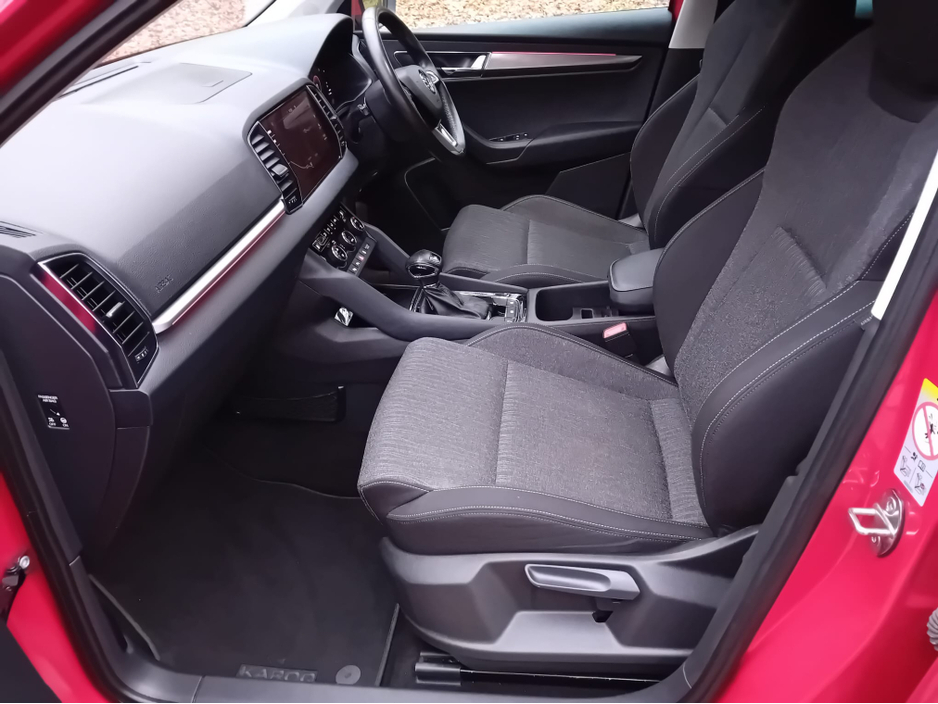 2019 Skoda Karoq - image 12