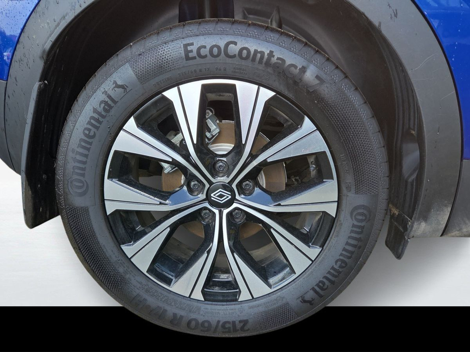 2025 Renault Captur - image 9