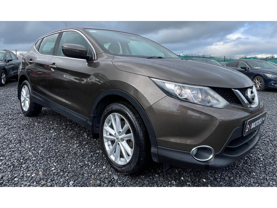 2015 Nissan Qashqai 1.5 DSL SV 4DR LOW KM €8,950