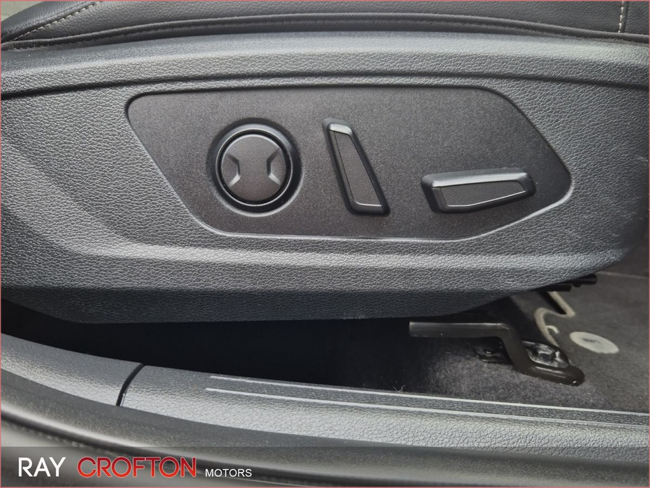 2022 Kia Sportage - image 22