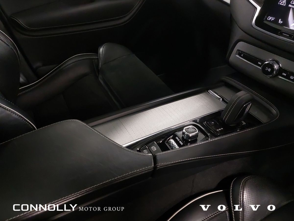 2020 Volvo XC90 B5 R-Design Auto €445pm €49,995