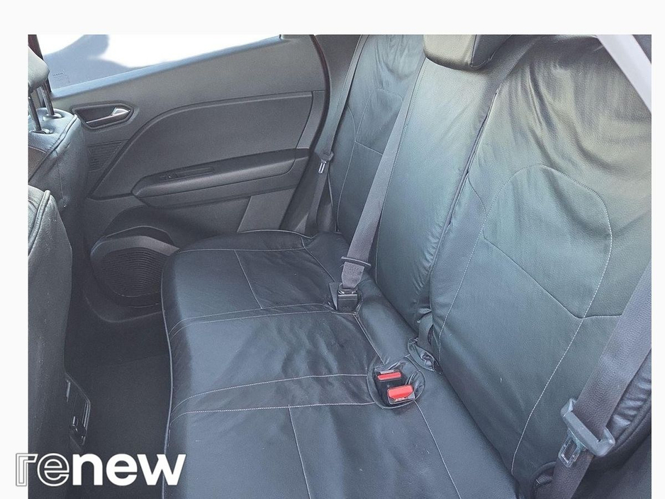 2021 Renault Captur TCe 100 Iconic €19,950