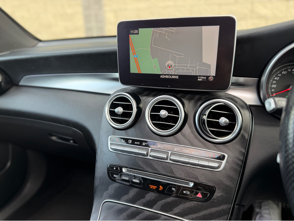 2018 Mercedes-Benz GLC Class - image 27