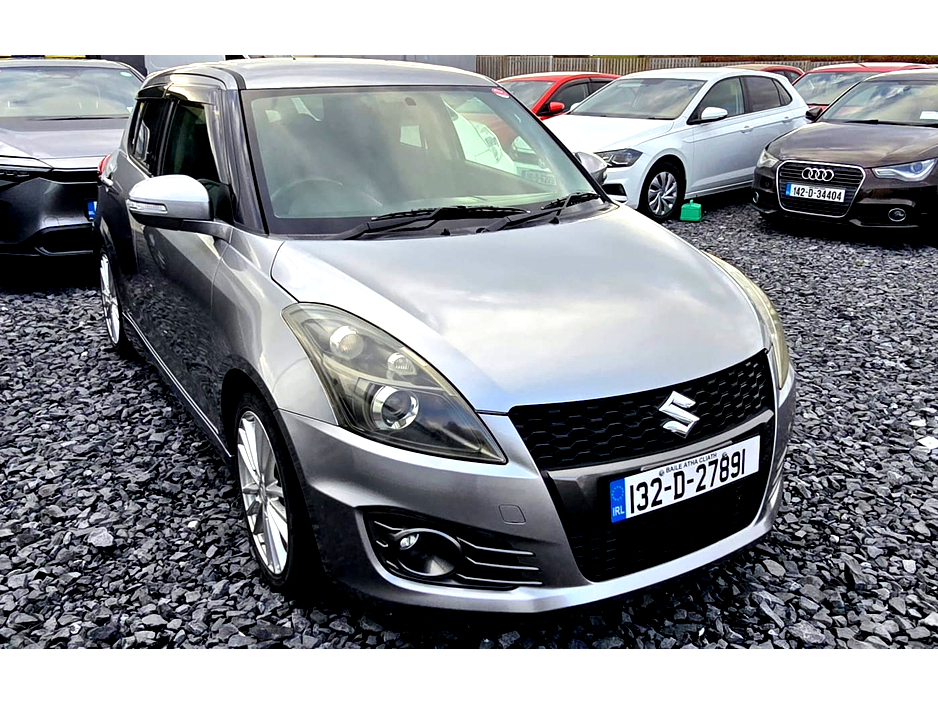 2013 Suzuki Swift - image 3