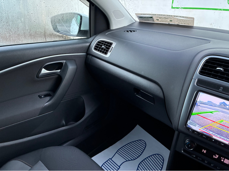 2016 Volkswagen Polo 1.2i TSI Petrol AllStar Automatic €13,500