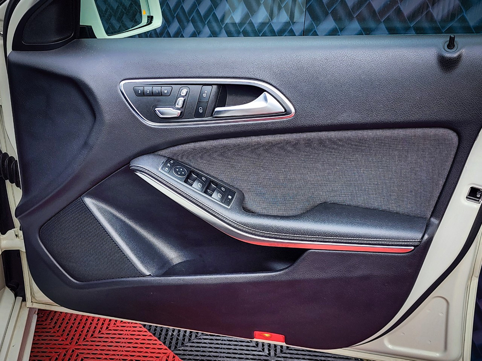 2018 Mercedes-Benz A Class - image 29