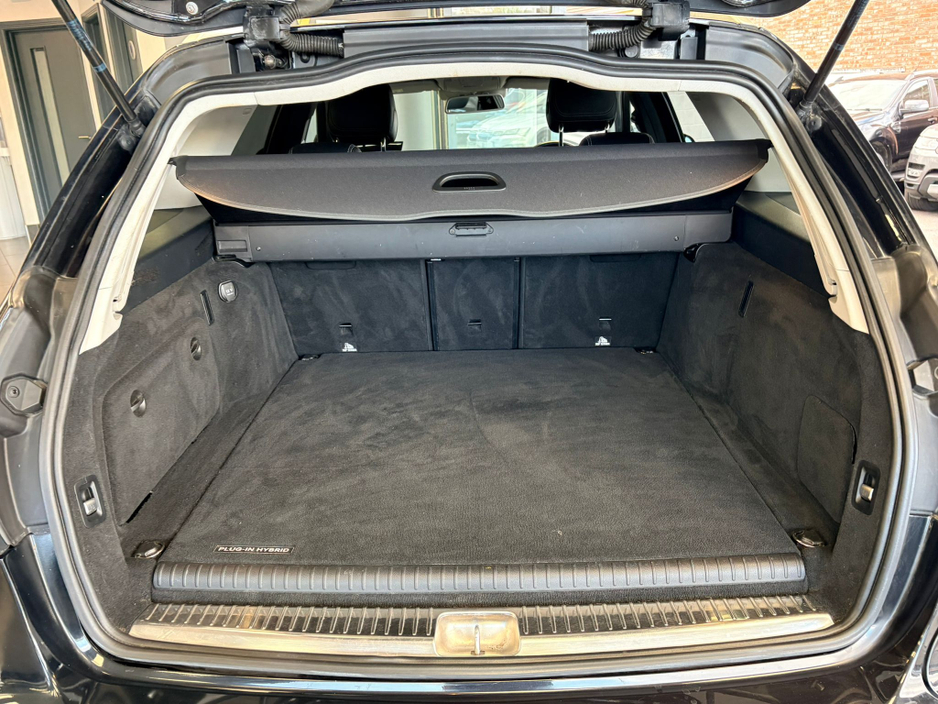 2016 Mercedes-Benz C Class - image 20