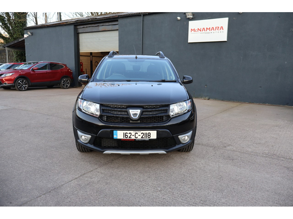 2016 Dacia Sandero - image 4