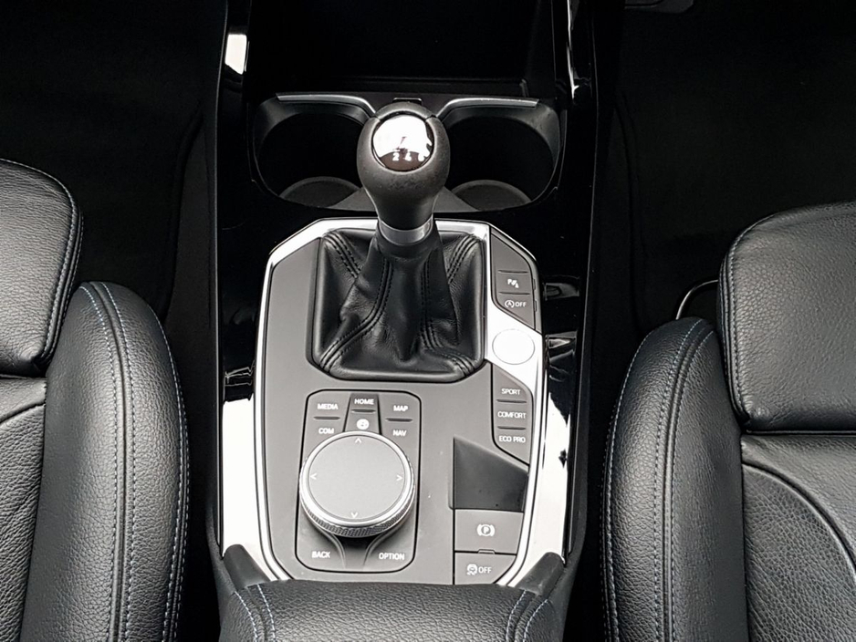 2020 BMW 1 Series - image 10