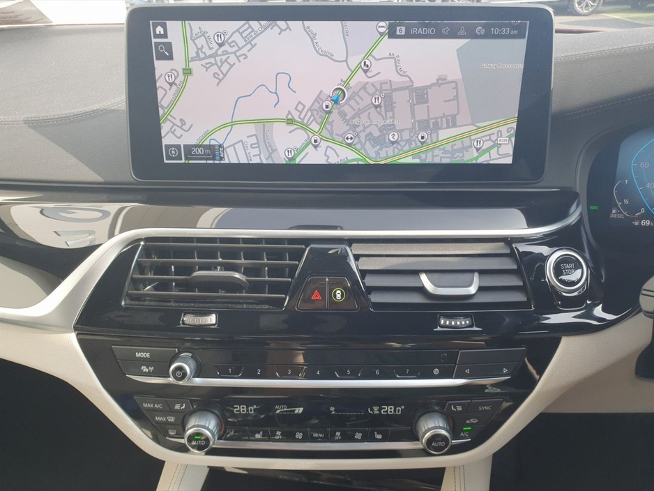 2023 BMW 5 Series - image 8