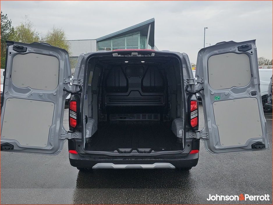 2026 Ford Transit Custom - image 26