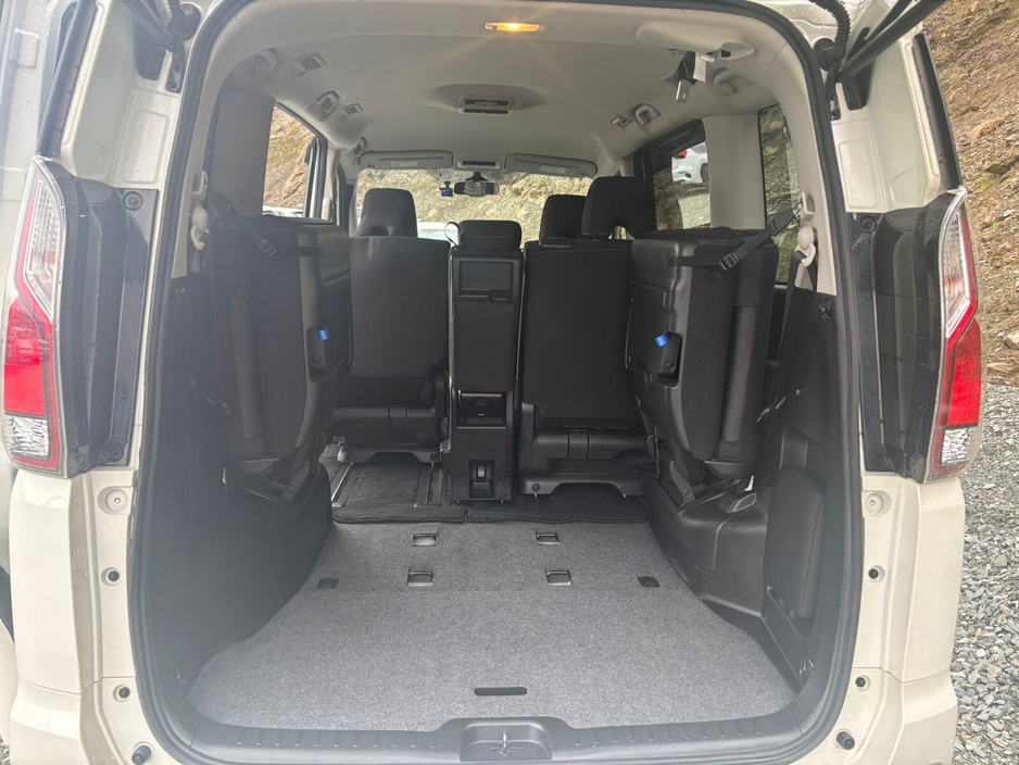 2018 Nissan Serena  €16,950