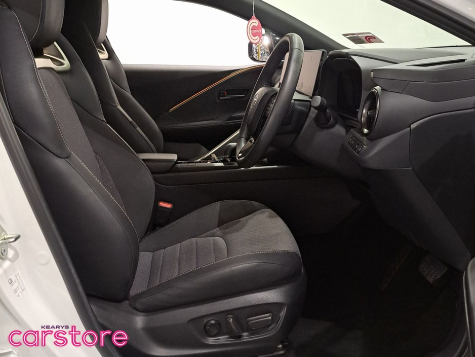 2024 Toyota C-HR 1.8 HYBRID SOL €36,880