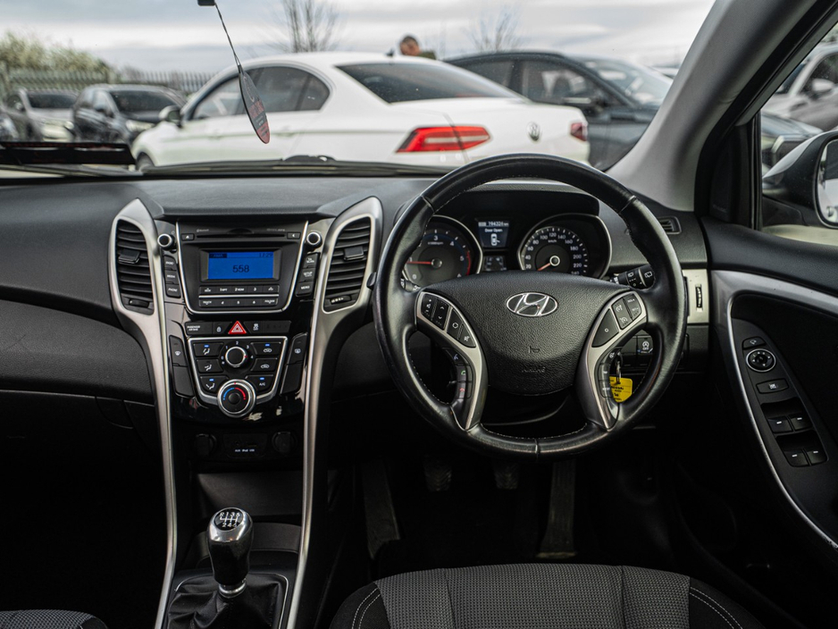 2014 Hyundai i30 - image 6