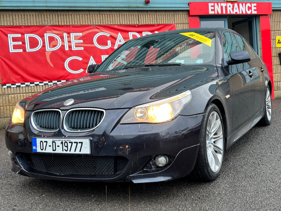 2007 BMW 5 Series - image 2