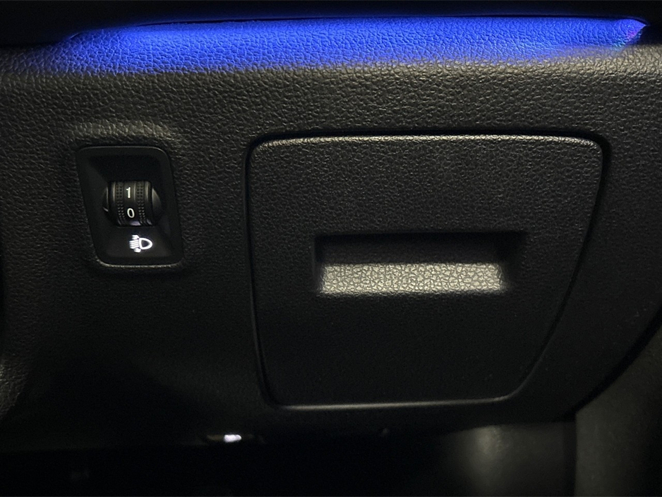 2022 MG HS EXCLUSIVE PHEV AUTO**PANORAMIC ROOF**DIGITAL DASH**TOUCH SCREEN APPLE CAR PLAY**MULTIFUNCTIONAL STEERING WHEEL**HEATED LEATHER SEATS**ELECTRIC SEATS**ELECTRIC FOLDING MIRRORS**ELECTRIC TAILGATE** €24,995