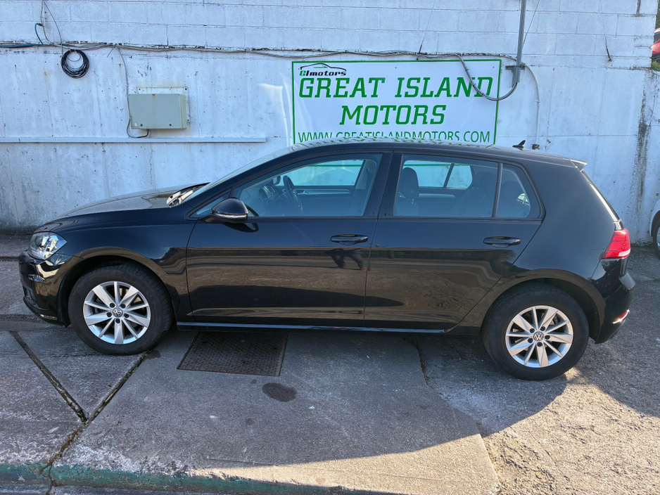 2019 Volkswagen Golf - image 4