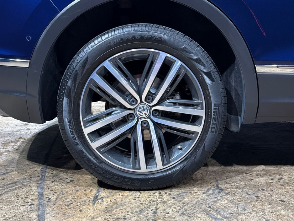 2018 Volkswagen Tiguan 2.0 TDI HIGH LINE 4WD - FULL BLACK LEATHER HEATED SEATS FRONT AND BACK - DIAMOND CUT FACTORY ALLOY WHEELS - CRUISE CONTROL - REVERSE CAMERA €29,950