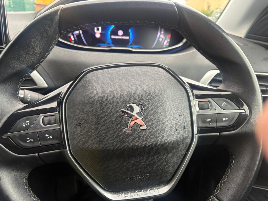 2023 Peugeot 5008 FL ALLURE 1.5 BLUE HDI 13 130 6.3 €36,950