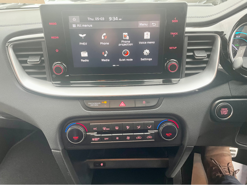 2023 Kia XCeed - image 12