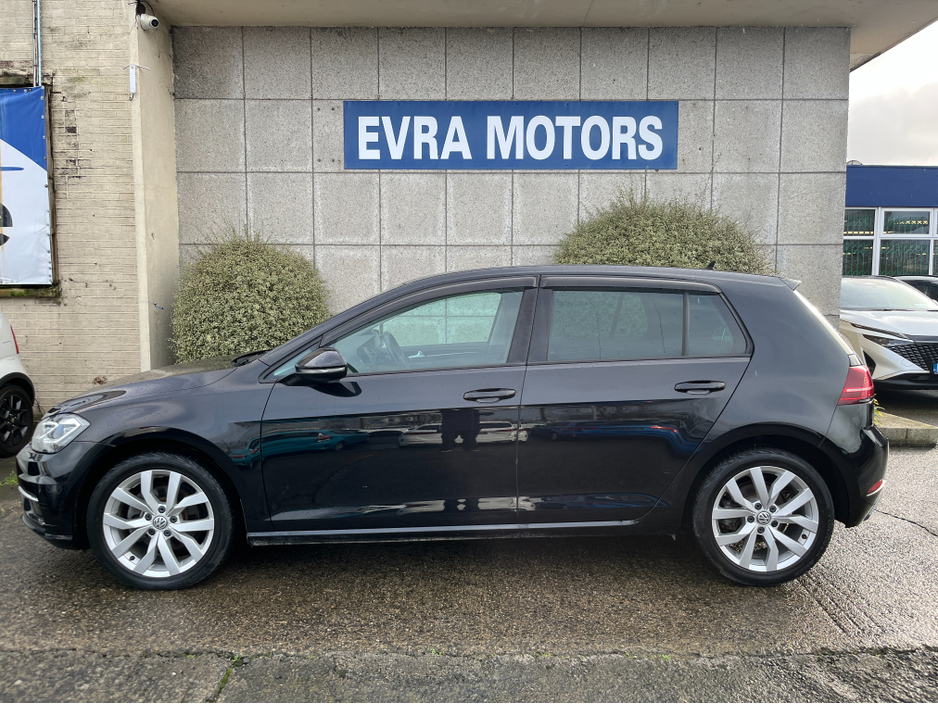 2017 Volkswagen Golf HIGHLINE AUTOMATIC 1.4 PETROL //HIGH SPEC//REVERSE CAMERA//KEYLESS ENTRY//BLIND SPOT WARNING//ADAPTIVE CRUISE CONTROL// €16,950