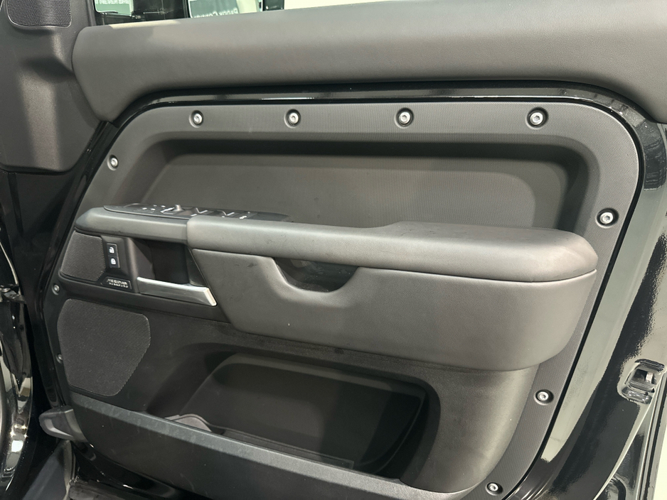 2026 Land Rover Defender - image 16
