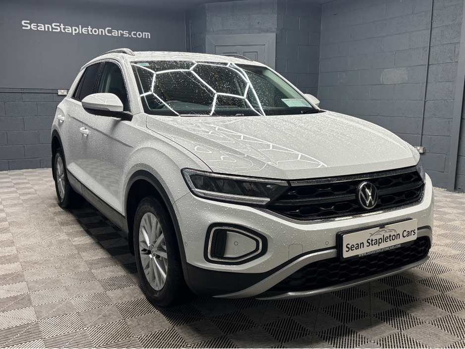 2024 Volkswagen T-Roc LIFE 2.0 TDI MANUAL 6SPEED FWD 116HP 5 €29,950