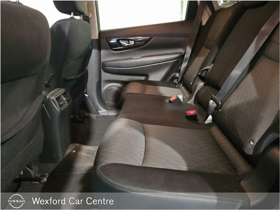 2020 Nissan X-Trail - image 8